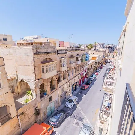 Appartement 2br Apt - Sea 2 Min Away!