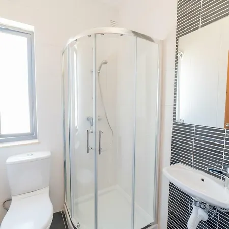 2br Apt - Sea 2 Min Away! Appartement *